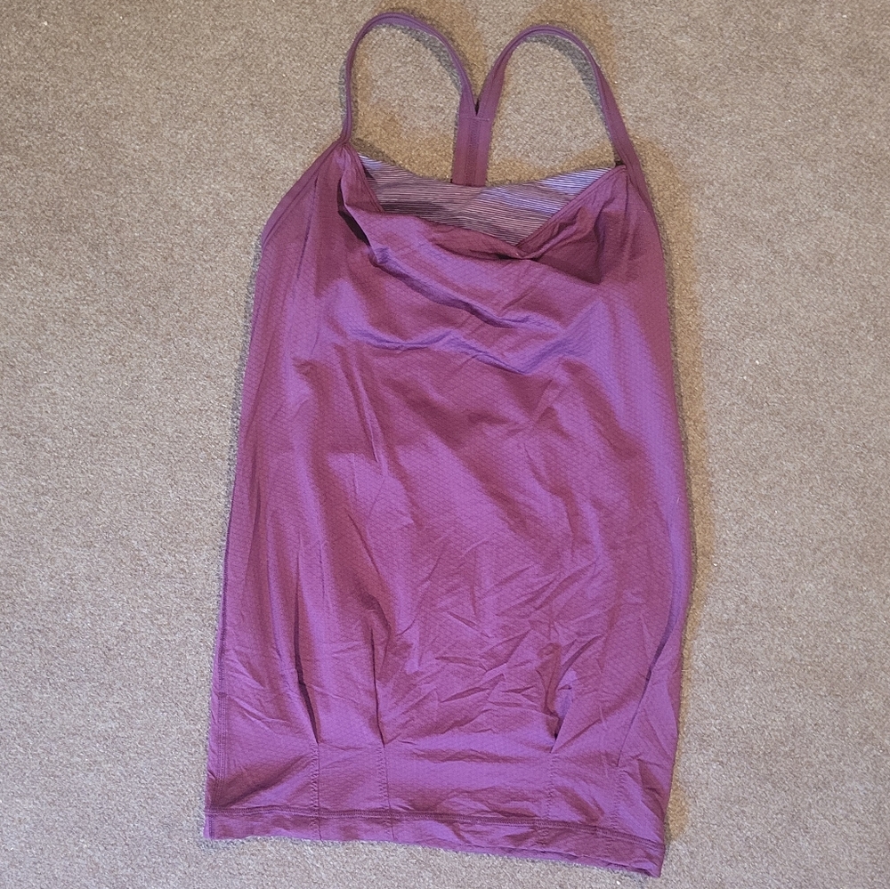 Lululemon top